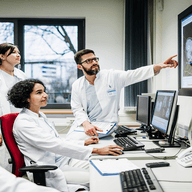 doctors working together